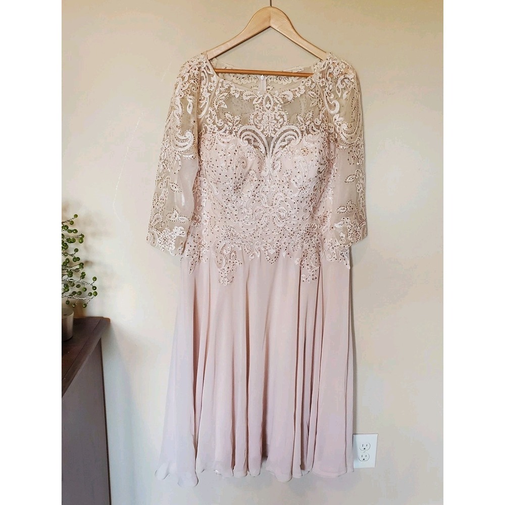 MGNY Madeline Gardner NY Midi‎ dress Mother of Bride Champagne Flowing US Sz 14